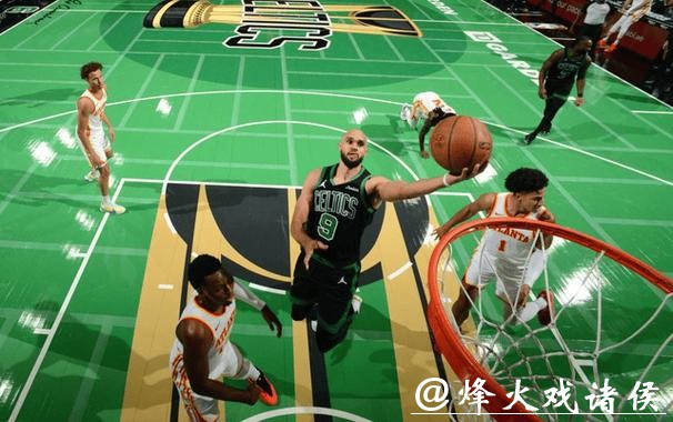 吹杨缺阵老鹰险胜绿军 斯波大失误热火负活塞